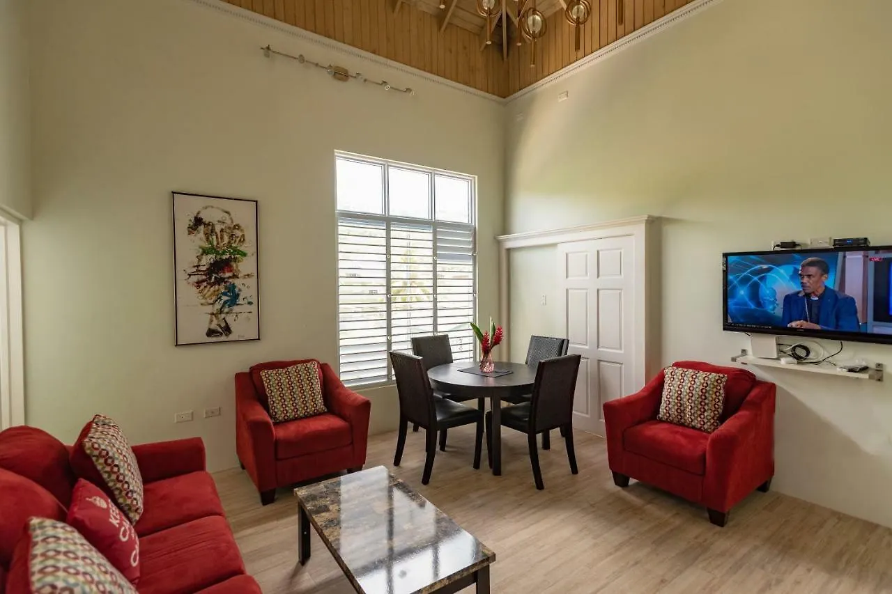 Luxury Bogue Village Duplex Apartment 蒙特哥贝